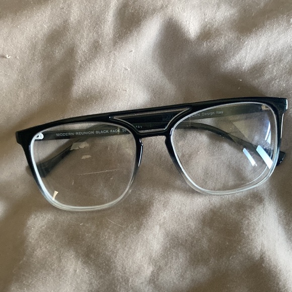 Modern reunion - Picture 4 of 15